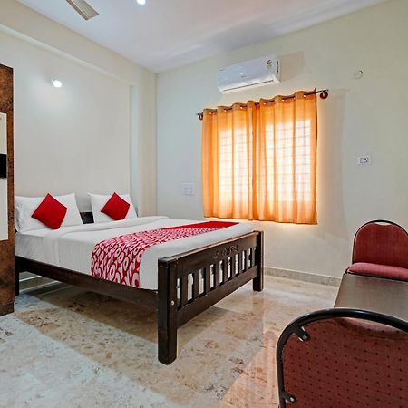 Hotel O Sri Chowdeshwari Boarding And Lodging Tavarikere Exterior foto